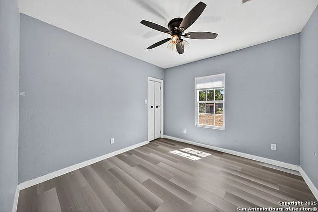 1203 Avenue J — Photo 24