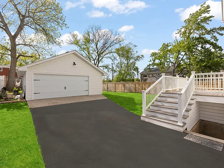 118 N President St — Photo 39