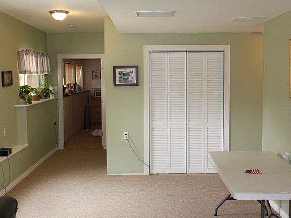 Finished basement/ mother in