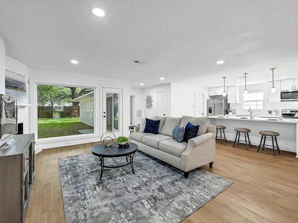 5602 Pine Street, Houston, TX 77081