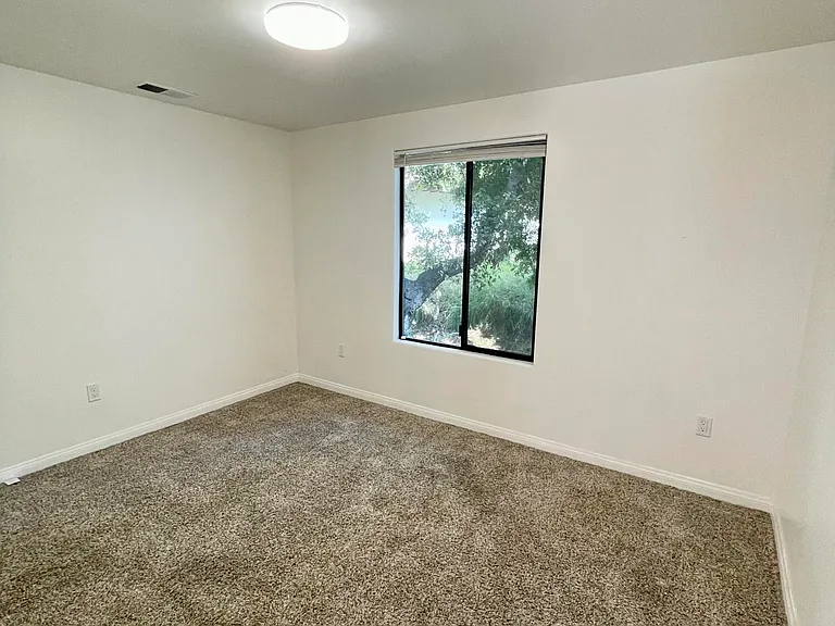 920 Lowena Dr #20 — Photo 3