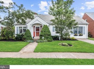 243 Fernwood Ave, Burlington, NJ 08016