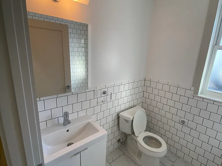 558 Main St #2A — Photo 14