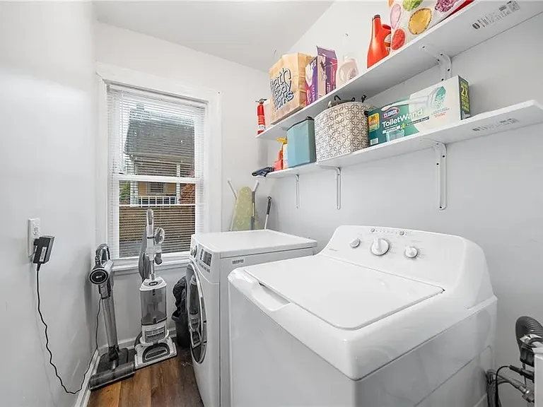 41 Jenkins St #1C — Photo 9