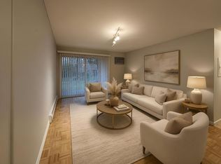 2A E Dundee Quarter Dr Unit 108, Palatine, IL 60074