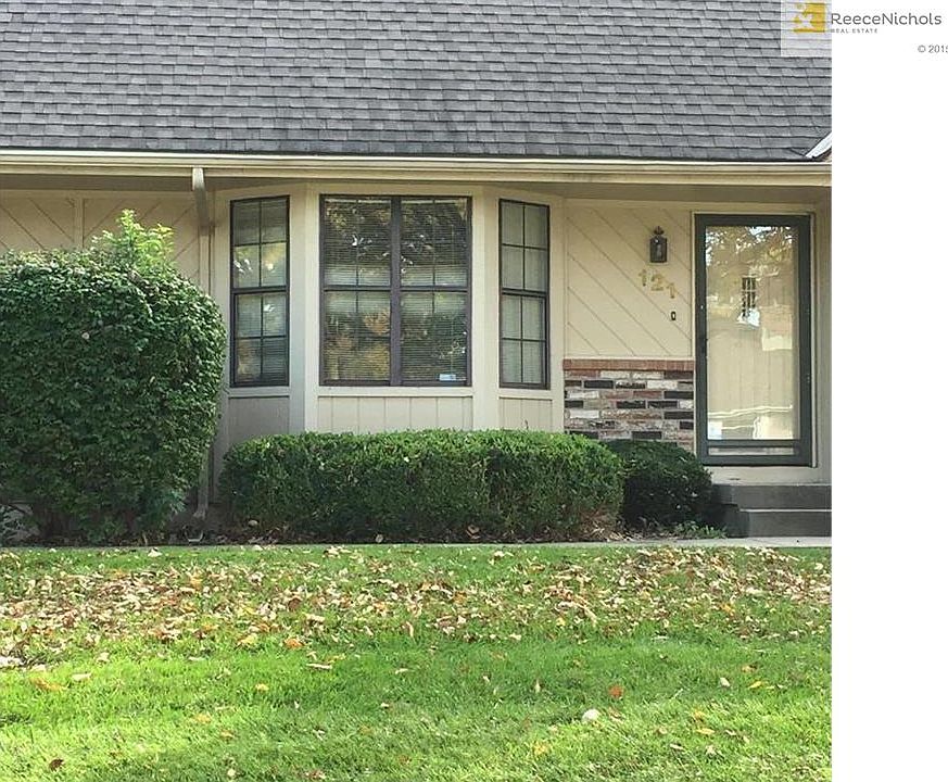 1st image of 121 SW Donovan Rd
