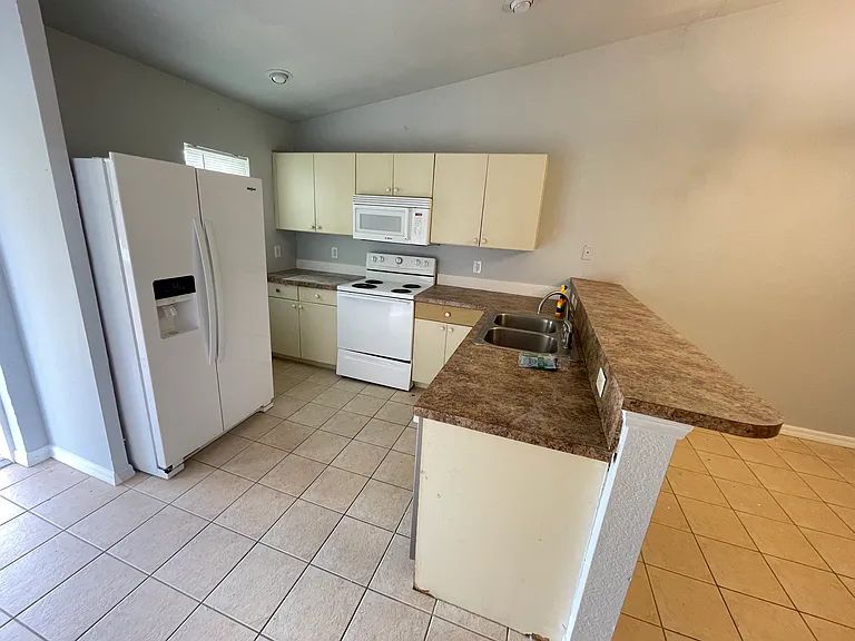 4503 30th St SW #4503 — Photo 5