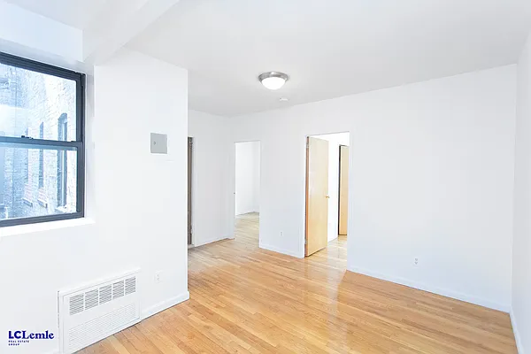 Rented by LC Lemle Real Estate Group | media 17