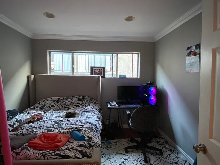 938 Palm Ave #9 — Photo 12