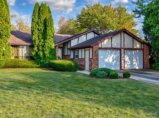 1518 James Ct, Ottawa, IL 61350
