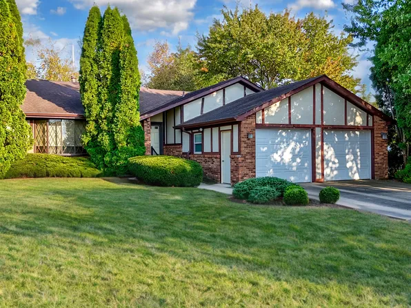 1518 James Ct, Ottawa, IL 61350