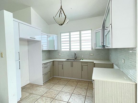 3rd image of 403 Calle Flor De Sierra