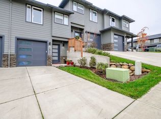 1977 Hawksview Ave SE, Salem, OR 97306
