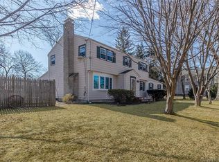 4890 Main St, Stratford, CT 06614