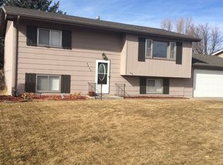 3626 Big Horn St, Torrington, WY 82240