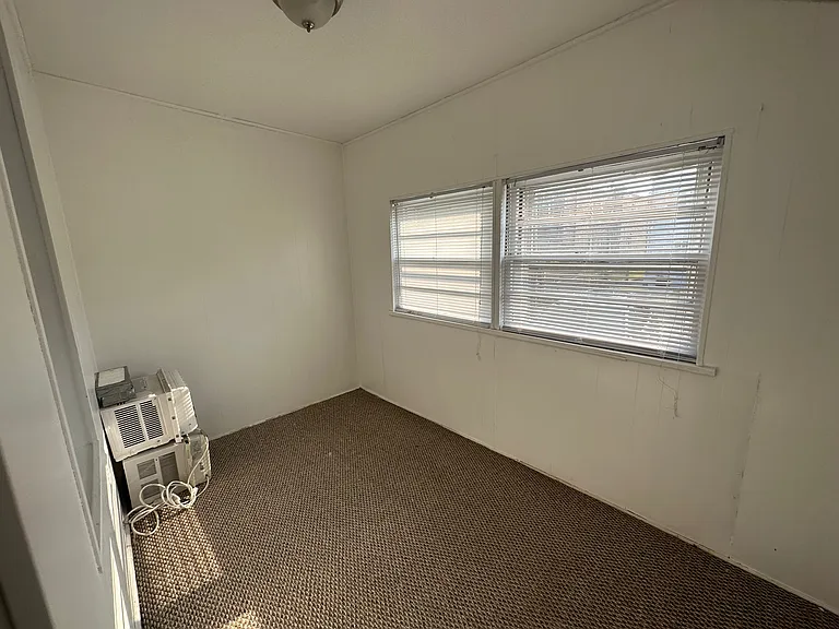 9040 Lamon Ave #1A — Photo 7