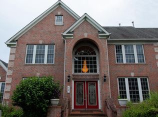 13 Pine Hill Ct, Woodstock, MD 21163