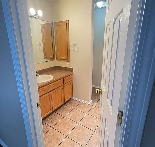 1652 Inverness Dr — Photo 12