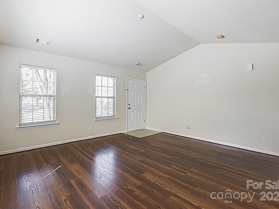 4th image of 7349 Sun Dance Dr
