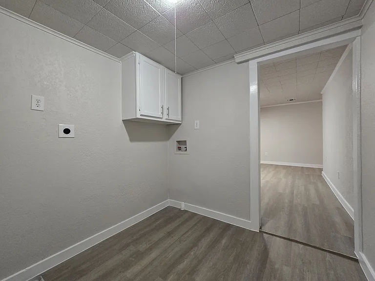 299 Francis St — Photo 23