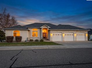 1418 Chardonnay Dr, Richland, WA