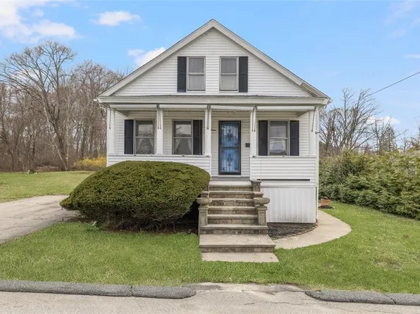 93 Harding St, West Warwick, RI 02893