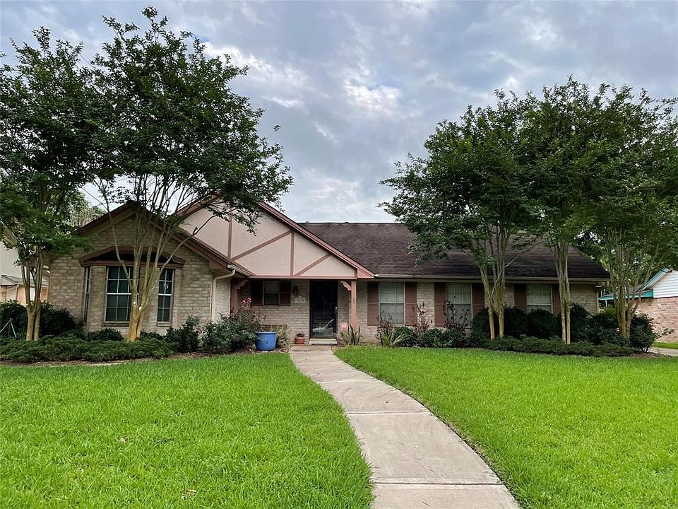 1st image of 3519 Glenn Lakes Ln