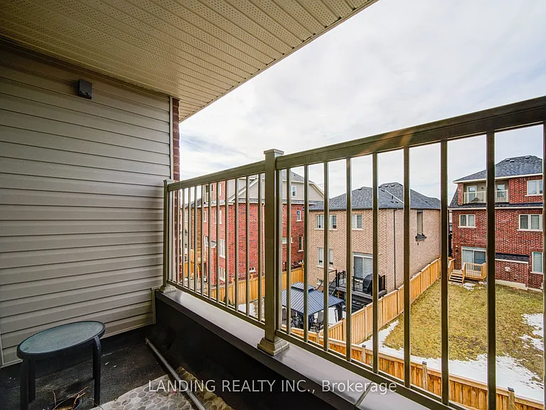 2084 Duberry Dr — Photo 43