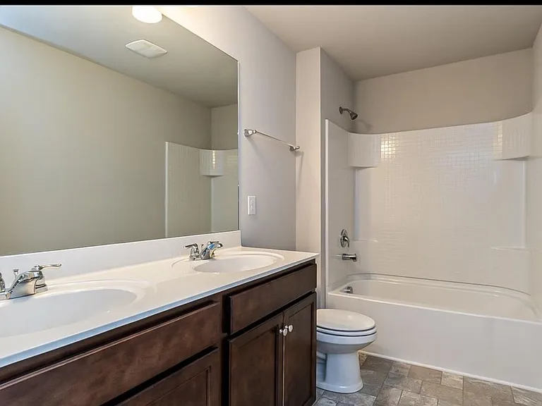 208 Autumn Terrace Ln — Photo 9