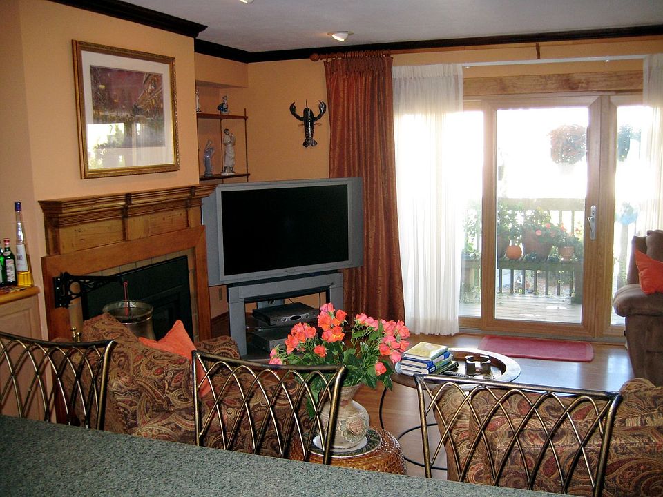 2nd image of 33 Seaside Rd