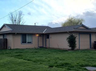305 E 3rd St, Amity, OR 97101