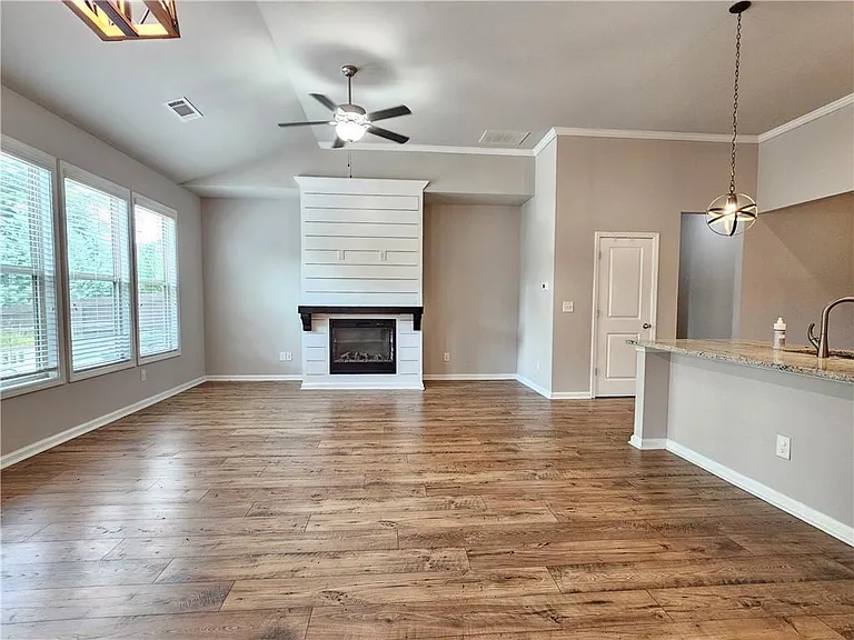 5414 Town Square Way — Photo 5