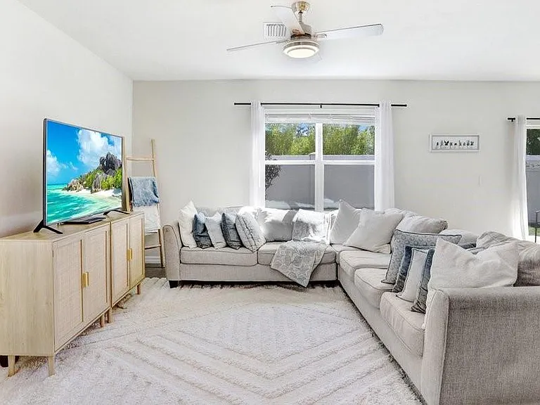 3044 Suncoast Plains Dr — Photo 11