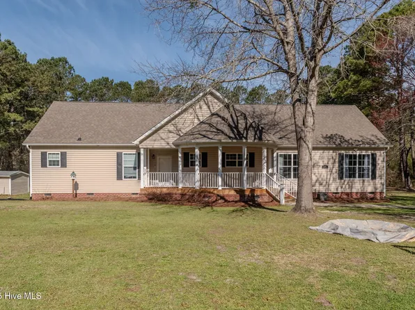 1356 Oak Avenue NE, Winnabow, NC 28479