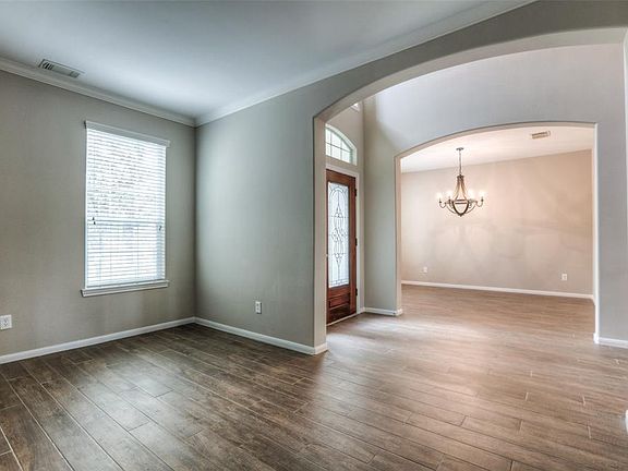 3rd image of 54 W French Oaks Cir