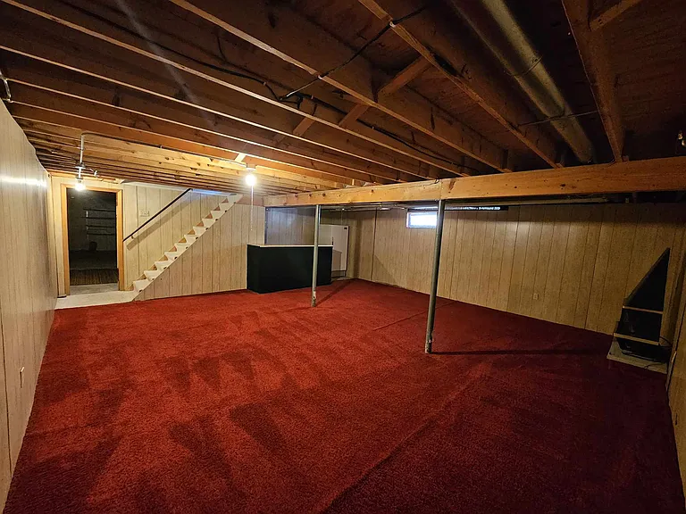 302 Merrill Ave — Photo 50