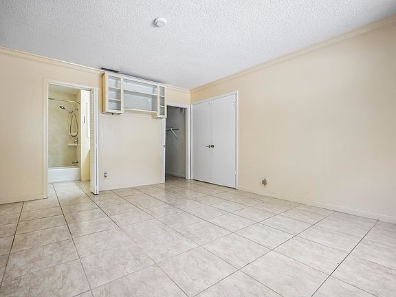 5th image of 566 SW 20 Court #8
