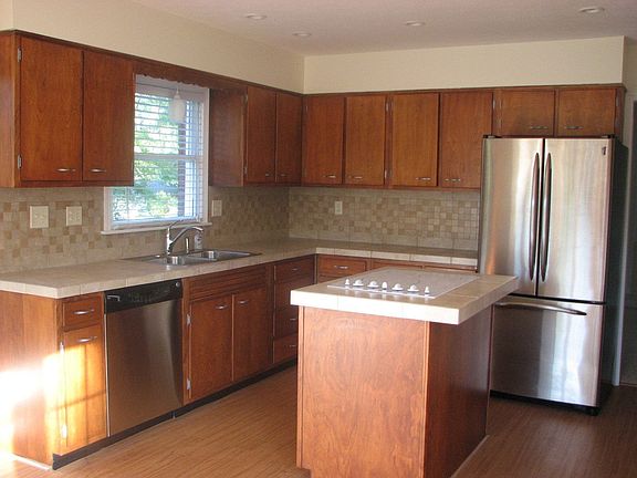 3rd image of 2306 Windsor Forest Dr