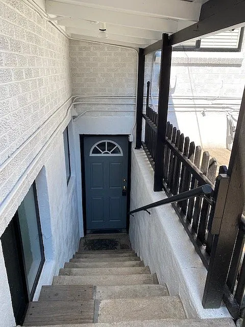 3 bed, 2.0 bath, $2,200 — Photo 3