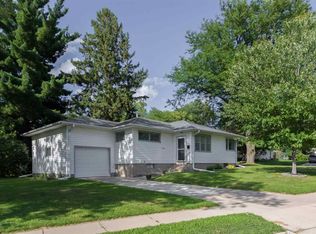 1446 Plum St, Iowa City, IA 52240