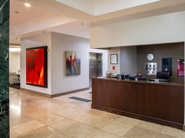 655 S Riverside Dr #1502 — Photo 25
