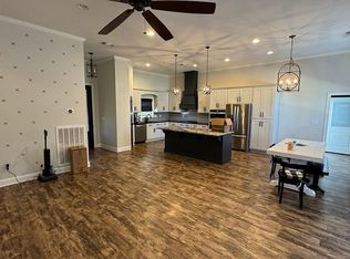 66 S Rayleigh Dr, Steens, MS 39766