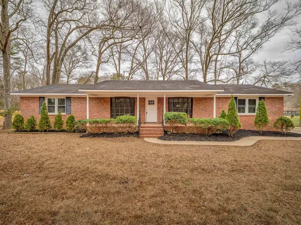 17 Riverview Cir, Greenville, SC 29611