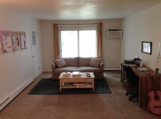 910 Vernon Ave APT 6, Madison, WI 53714