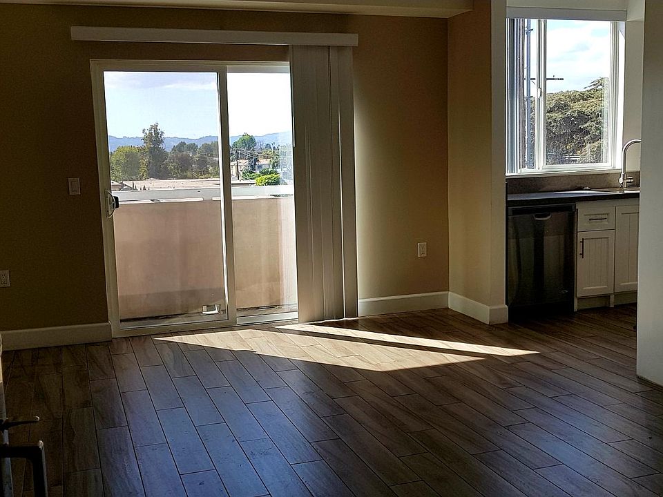 1st image of 14915 Roscoe Blvd Unit 104