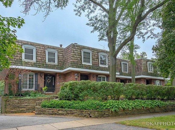 2nd image of 3021 Highland Ave