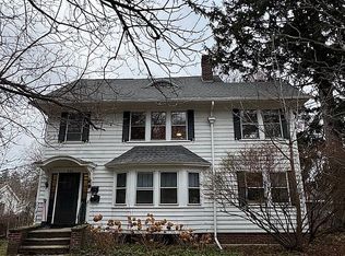 445 N Winton Rd, Rochester, NY 14610