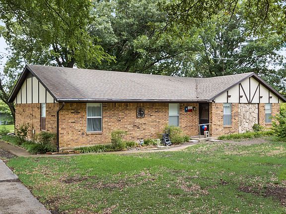 5th image of 235 Eugene Ln