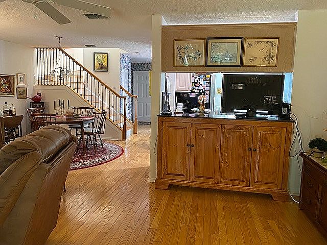 1st image of 4155 Brentwood Park Cir