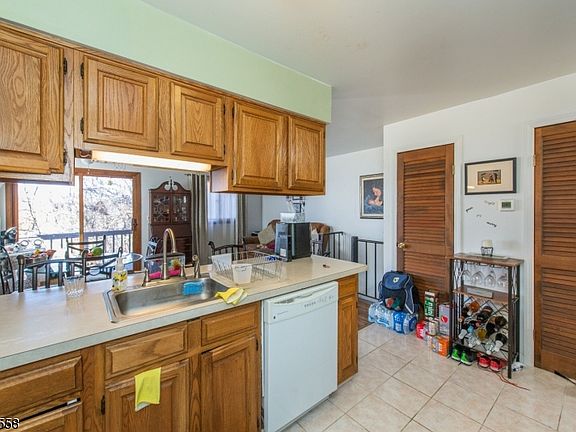 4th image of 6 Steamboat Dr #111